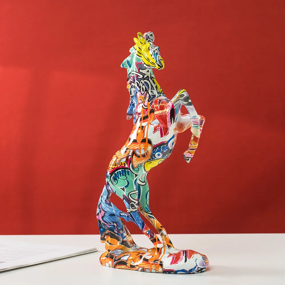 Horse statue graffiti, popular - đánh giá và giá Resin Art Decoration Items