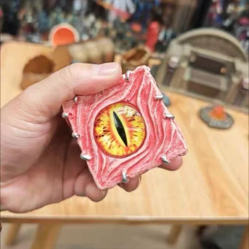 Abstract Eyes Devil Dice Pendu - đánh giá và giá Resin Art Decoration Items